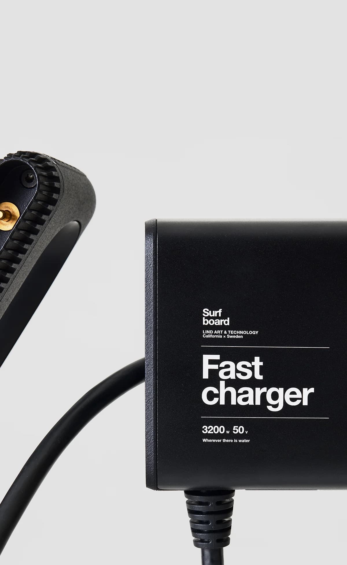 Lind fast charger, 3200 W, with the battery connector